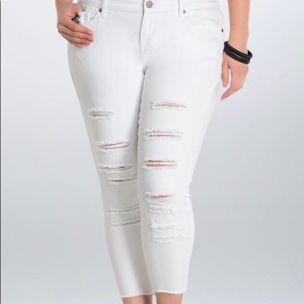 Torrid White skinny distressed jeans NWT size 22